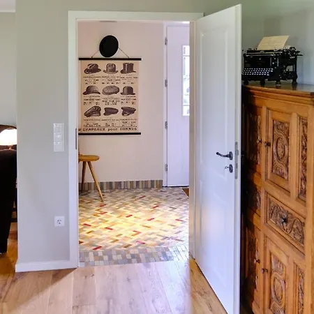 Landhaeuschen Anderswo לינה וארוחת בוקר 3*