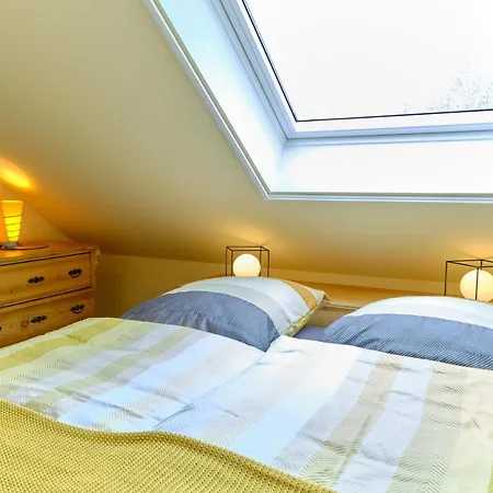 Landhaeuschen Anderswo לינה וארוחת בוקר 3*