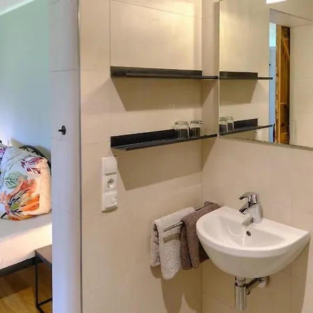 Landhaeuschen Anderswo 3* בוכולט