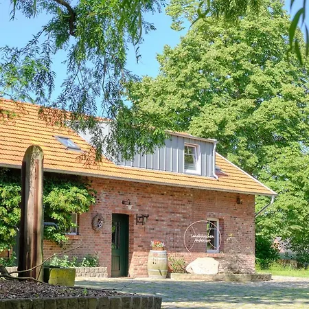 Landhaeuschen Anderswo בוכולט