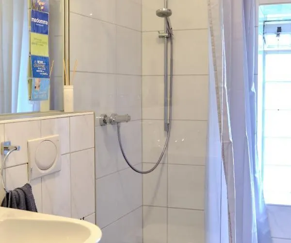 Landhaeuschen Anderswo